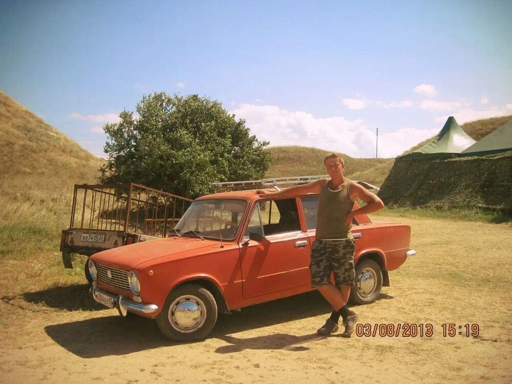 33684040  Sergey, 30 ,    