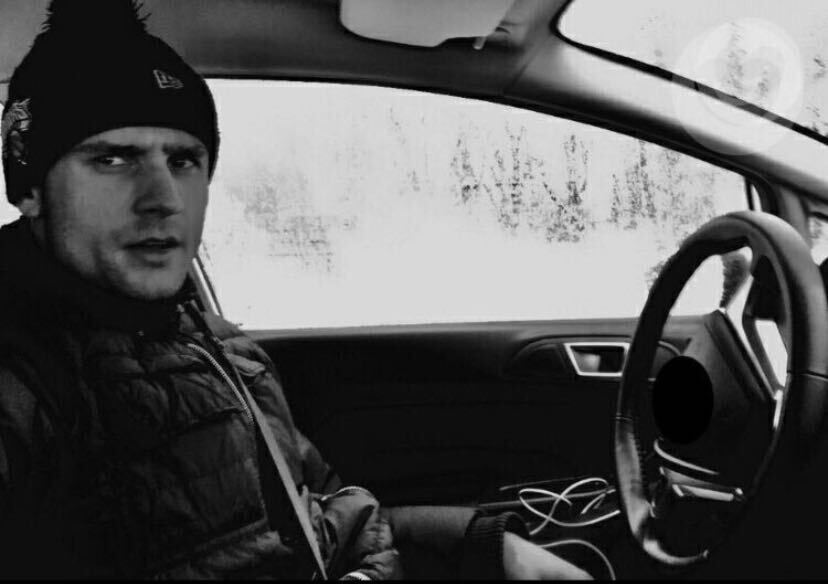  26085940  Yura, 31 ,    