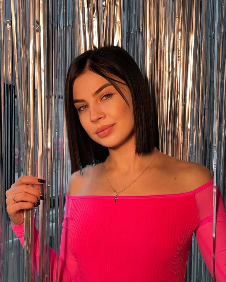  54619960  , 31 ,    Frankfurt Am Main