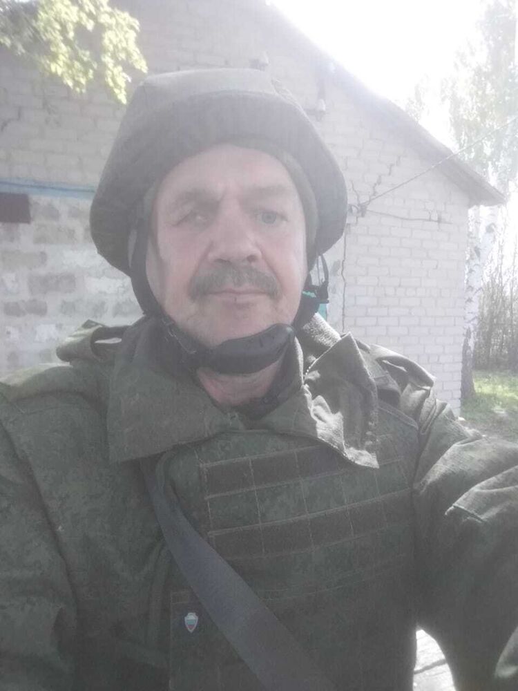  48578370  Sergei, 59 ,    