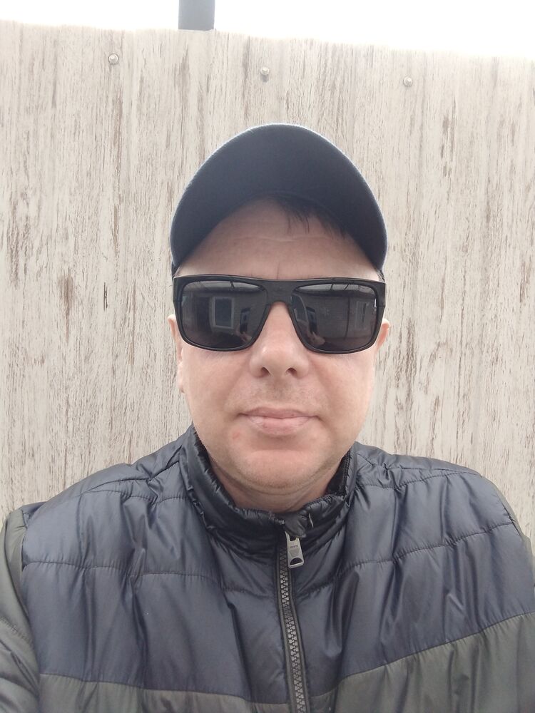  36164440  Alex, 41 ,    