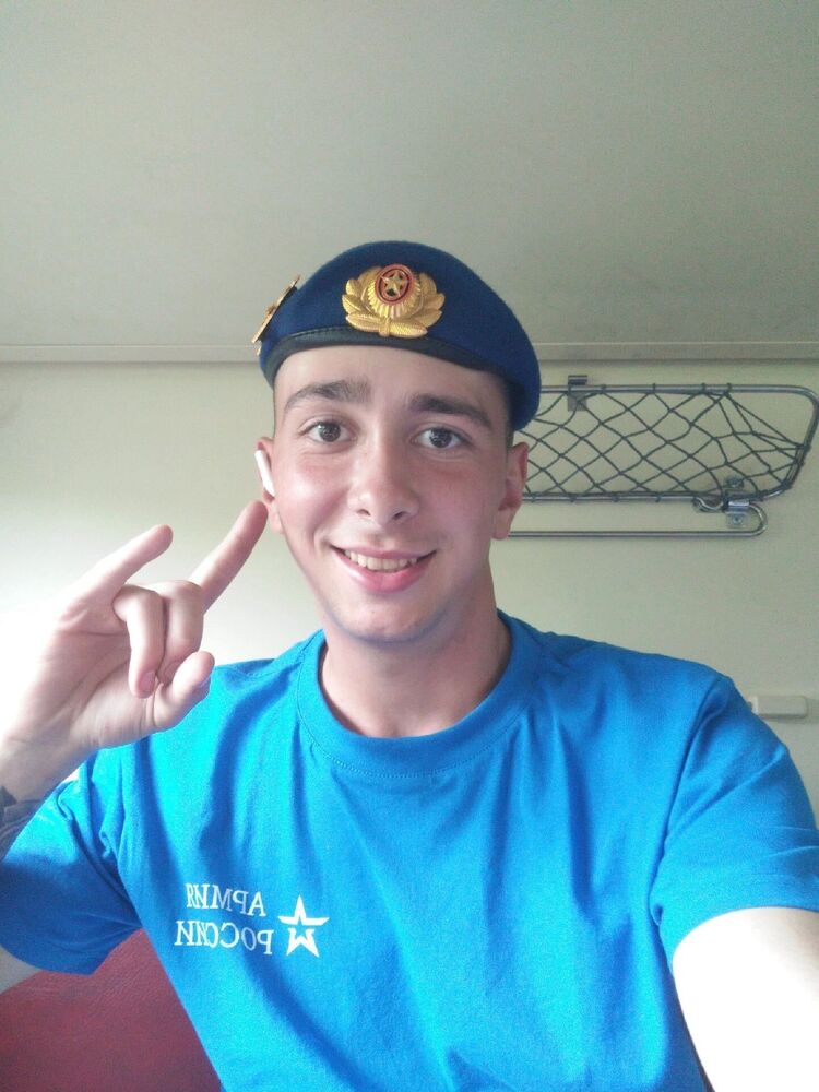  46905940  , 24 ,    