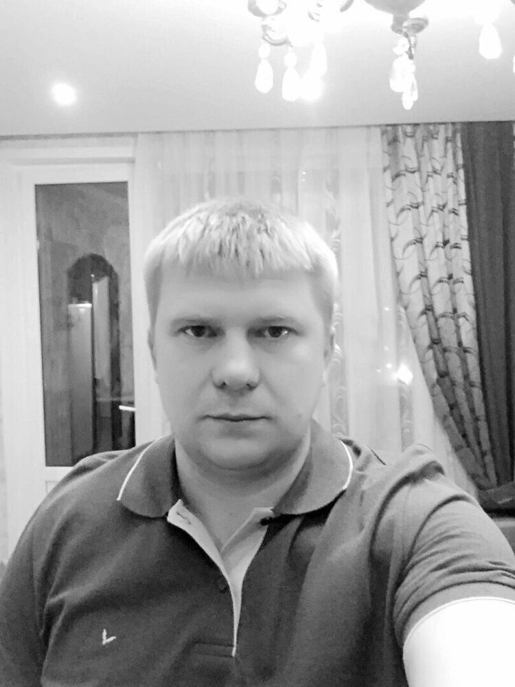  27069810  Maks, 40 ,    