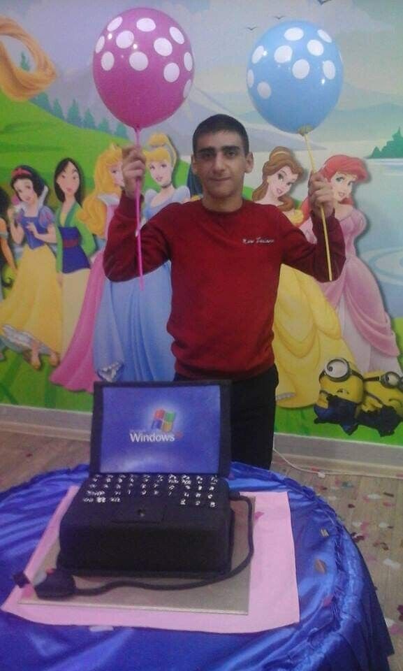  22464790  Tigran, 25 ,    