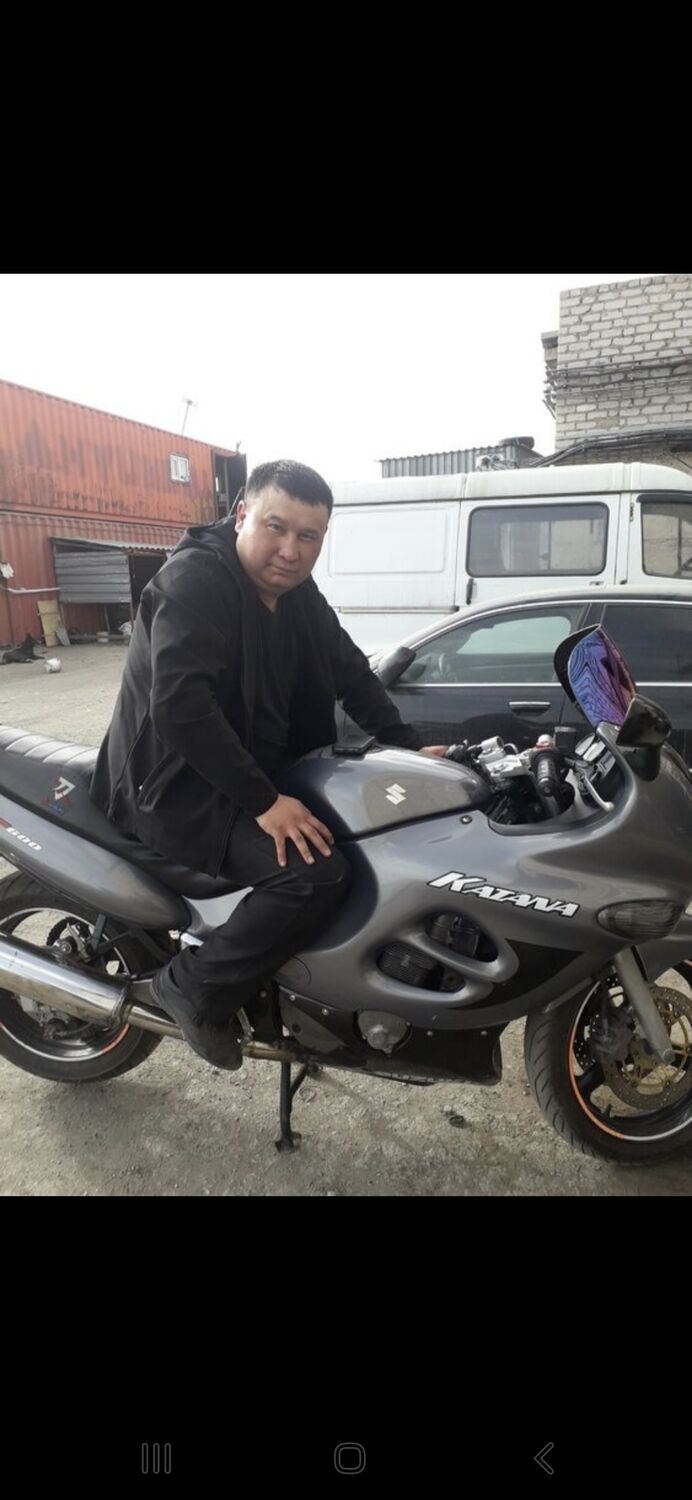  53044920  Baurzhan, 47 ,    
