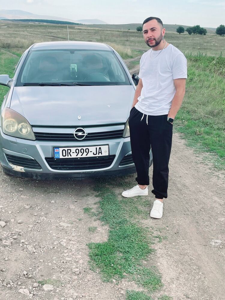  52913020  , 27 ,    