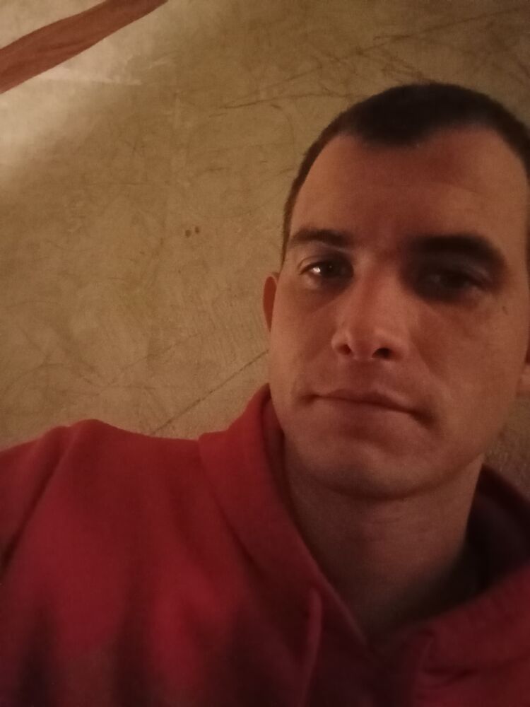  46752230  Timofey, 27 ,    