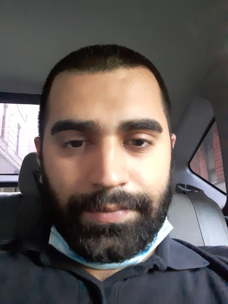  22919800  Irakli, 25 ,    