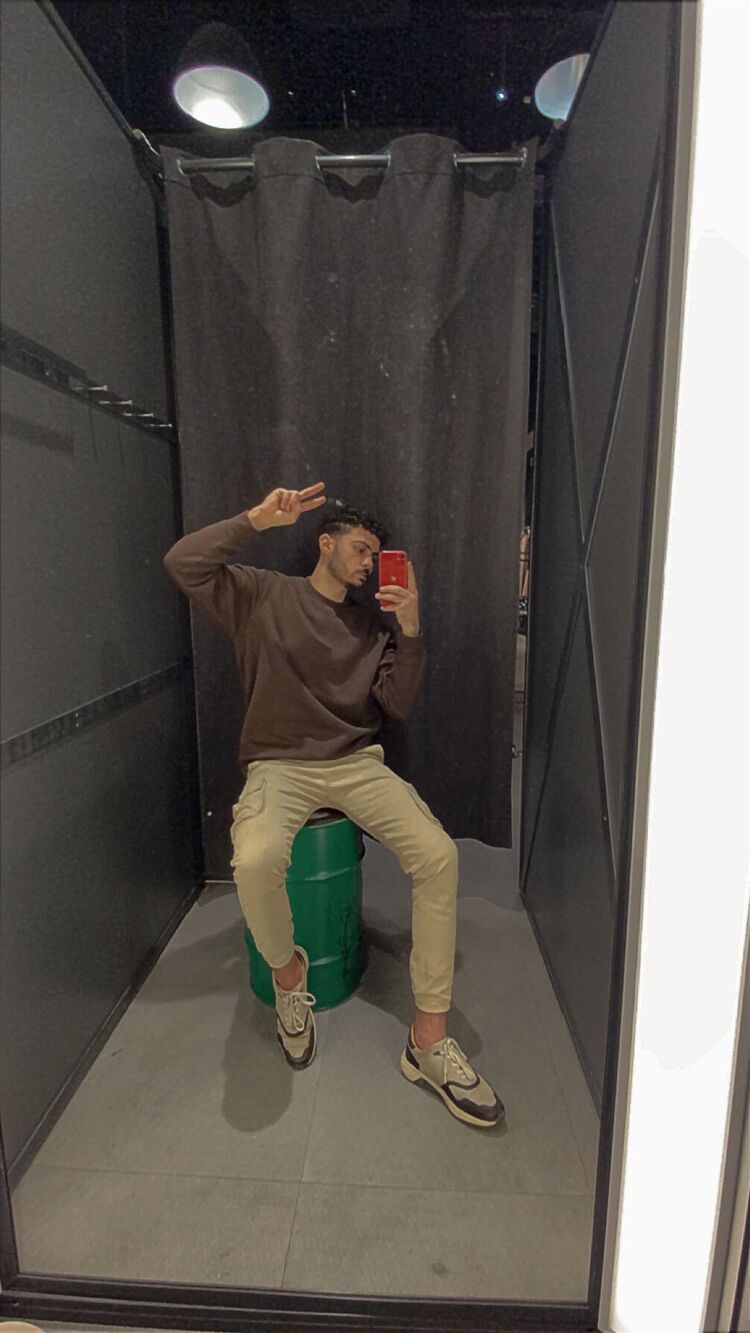  39736890  Mhmd ELSayed, 24 ,    