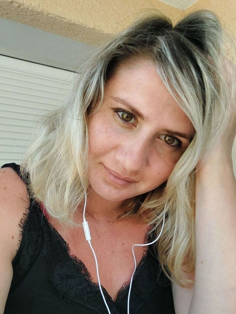  27413320  Meriann, 40 ,    Istres