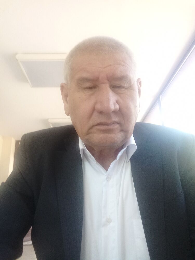  47951870  Nadyrov, 62 ,    