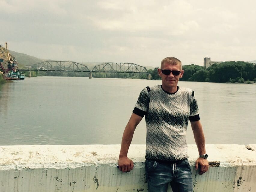  ,   Mihail, 46 ,   ,   , c 