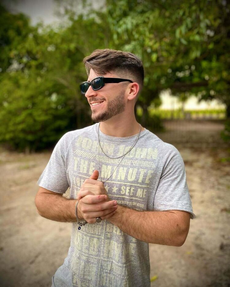  53158640  , 30 ,    -