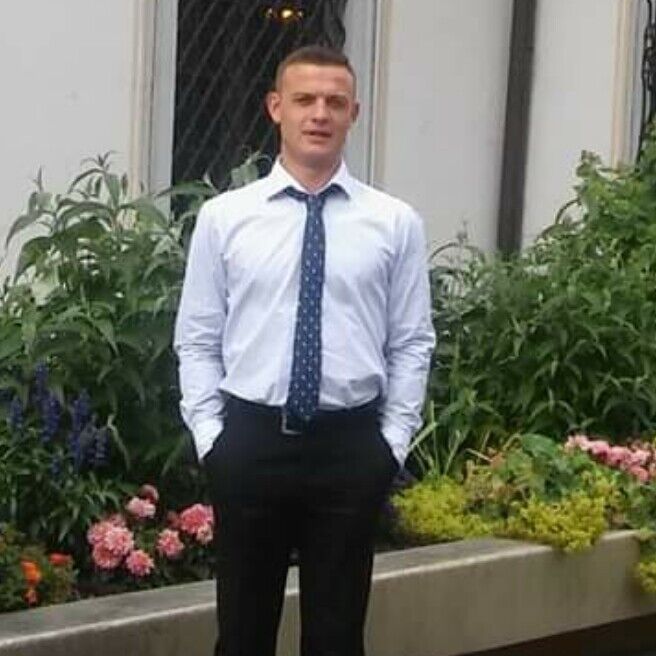  21106180  Sergiu, 29 ,    