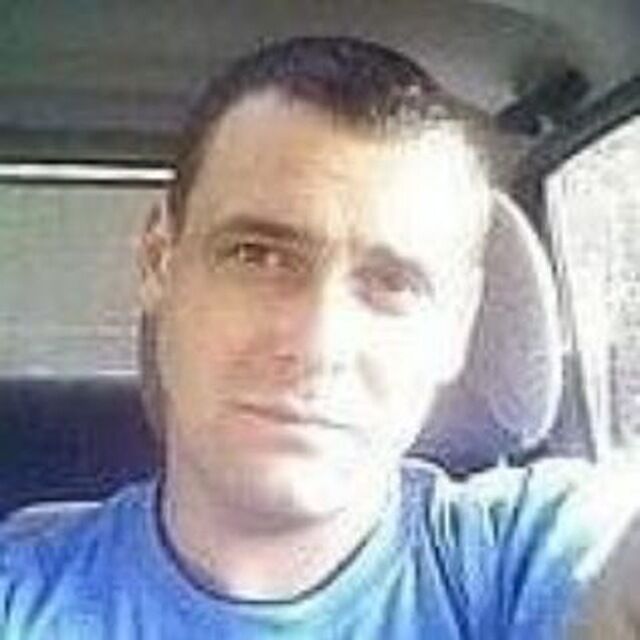  52251270  Majkl, 38 ,    