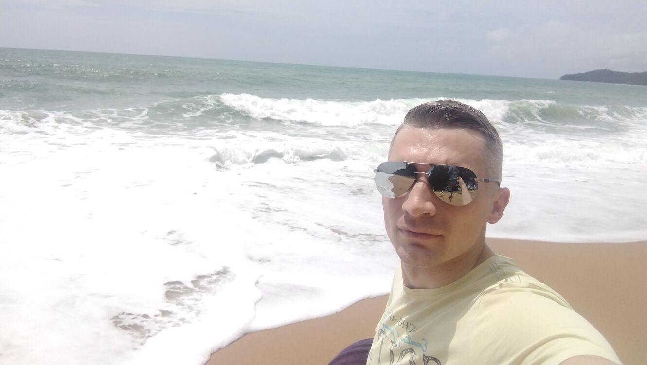  ,   Vladimir, 37 ,   ,   