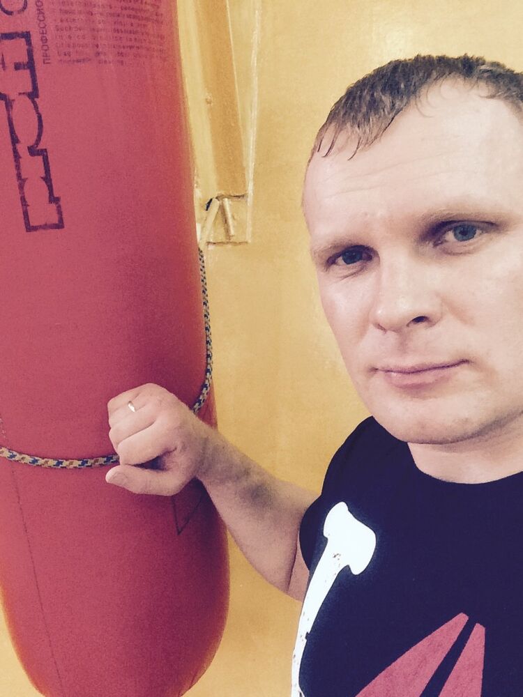  ,   Maks, 37 ,   