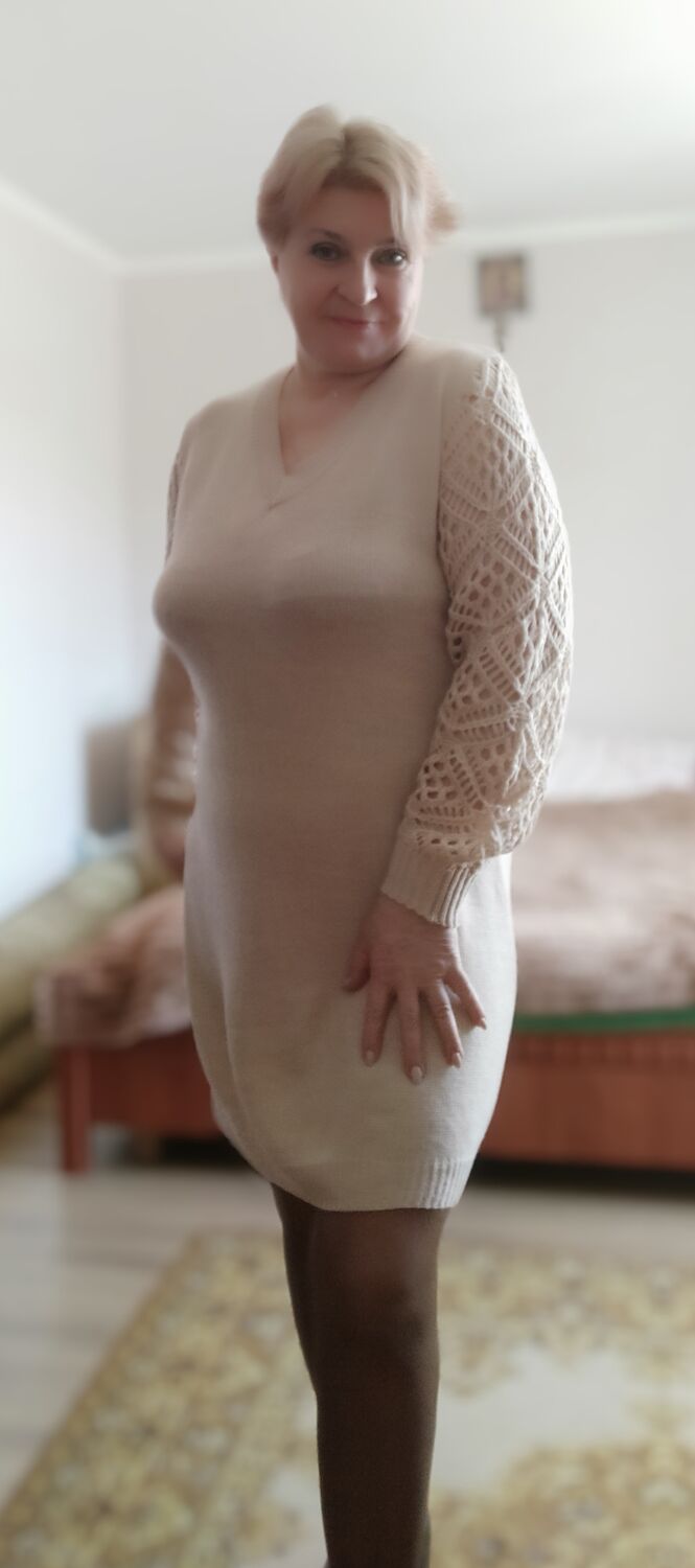  51735200  Dina, 58 ,    