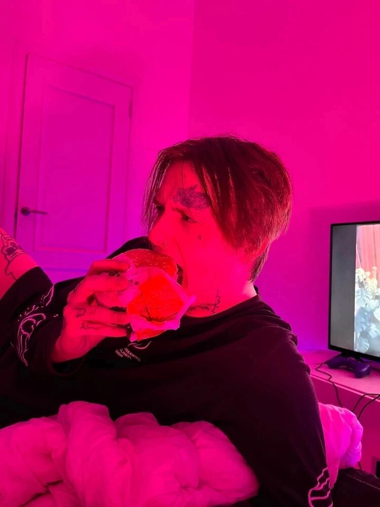 ���� 33289210 ����� ����, 25 ���, ���� ���������� � ������������