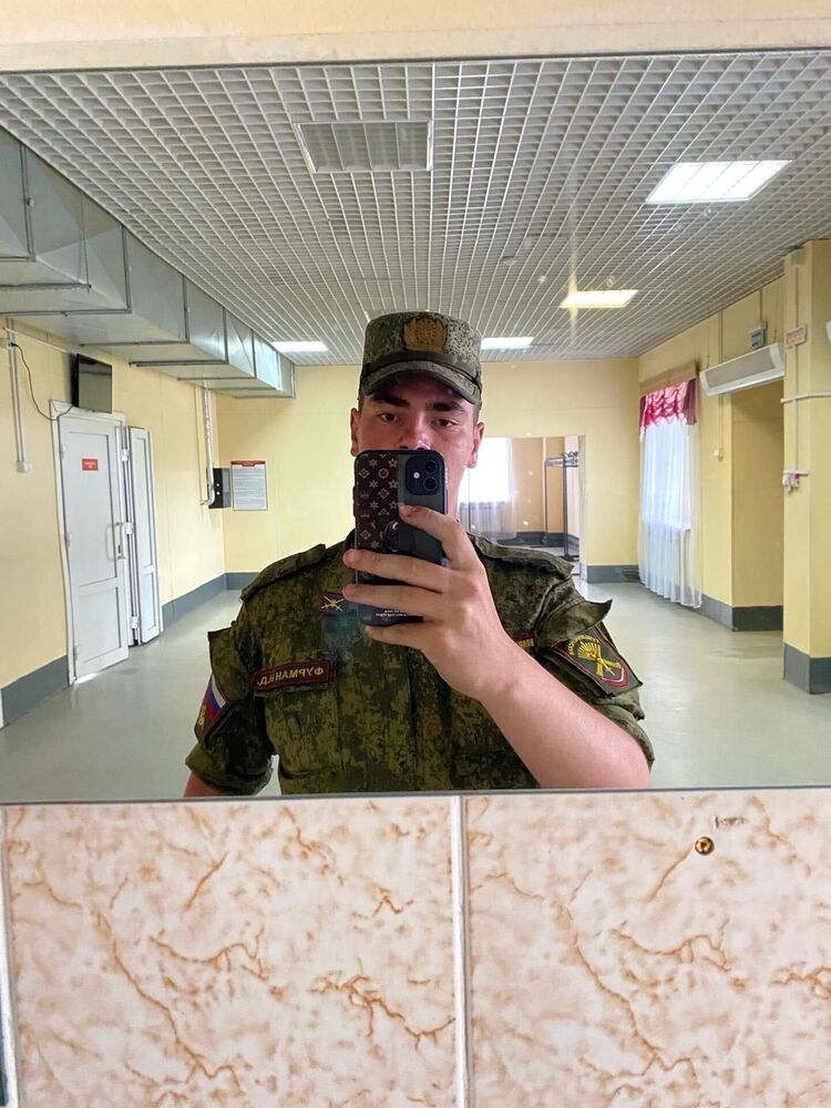  33810480  , 22 ,    