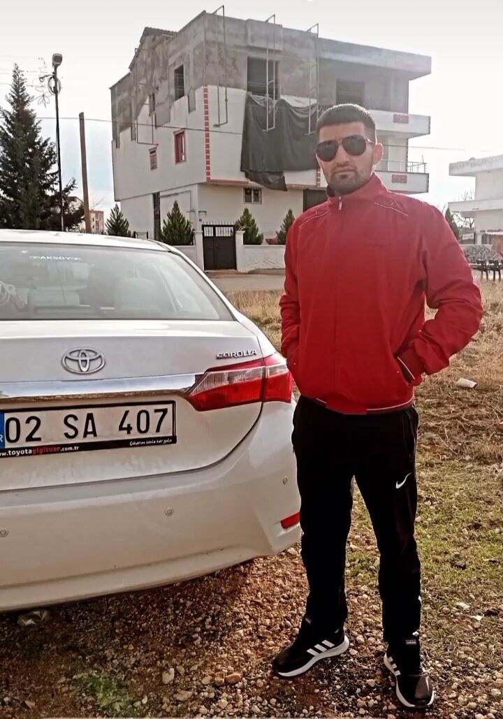  27841530  , 84 ,    