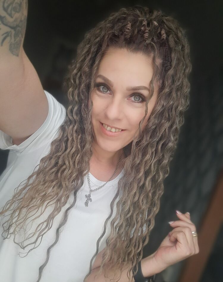  44385810  , 34 ,    