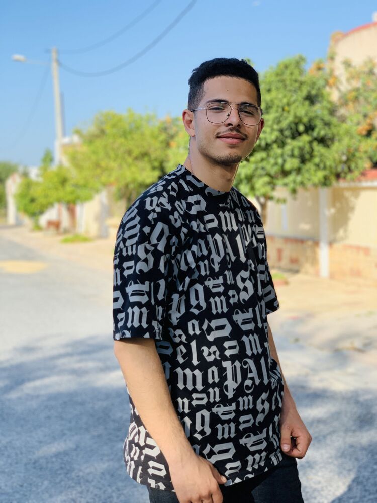 ���� 26511750 ������� Mouldi, 28 ���, ���� ���������� � ������