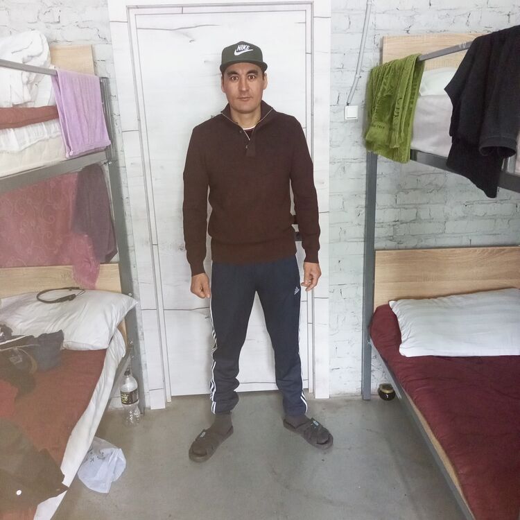  ,   Giyos, 35 ,   ,   