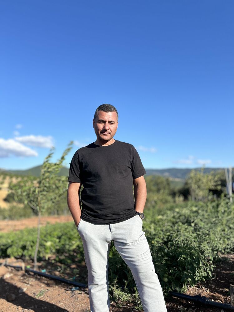  47174050  Ersan, 43 ,    