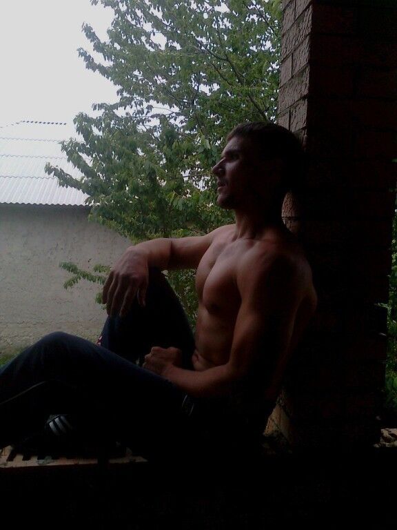  ,   Tolik, 37 ,   