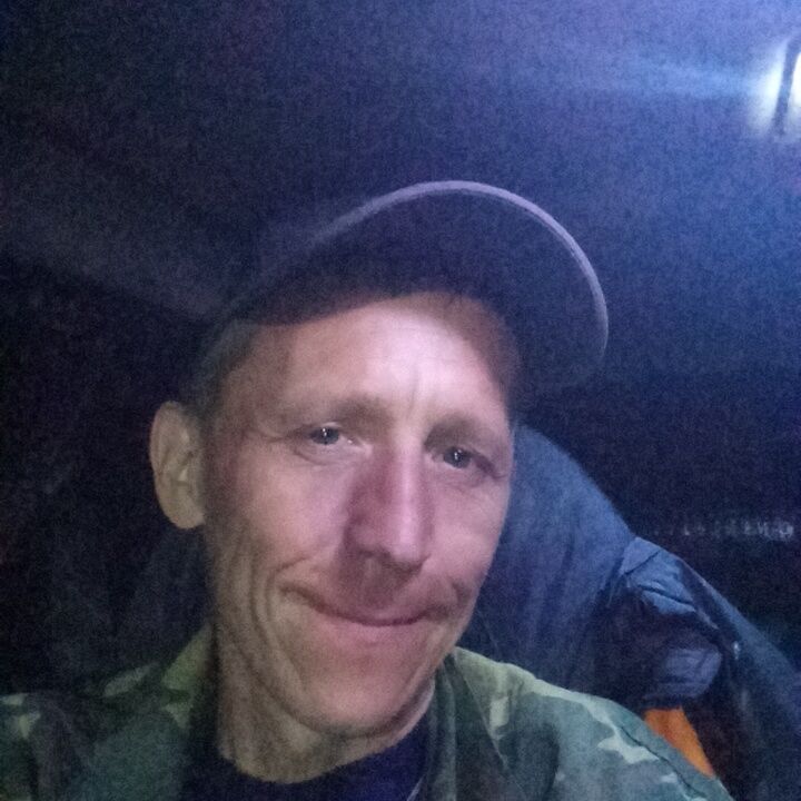  46647430  , 44 ,    
