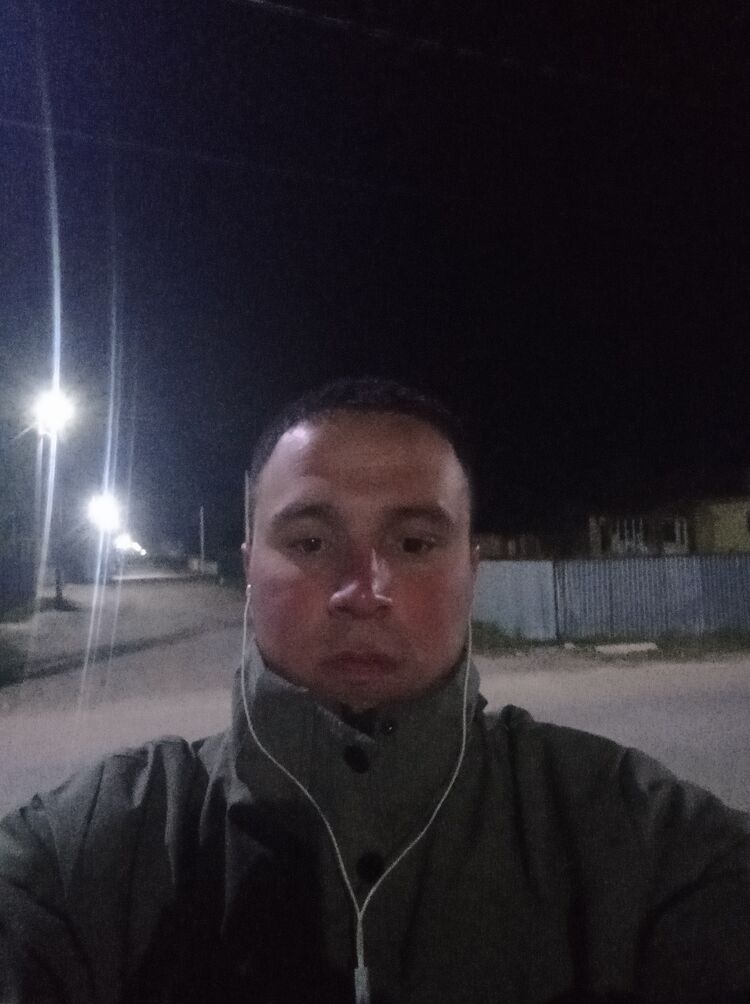  ,   Karim, 25 ,   ,   