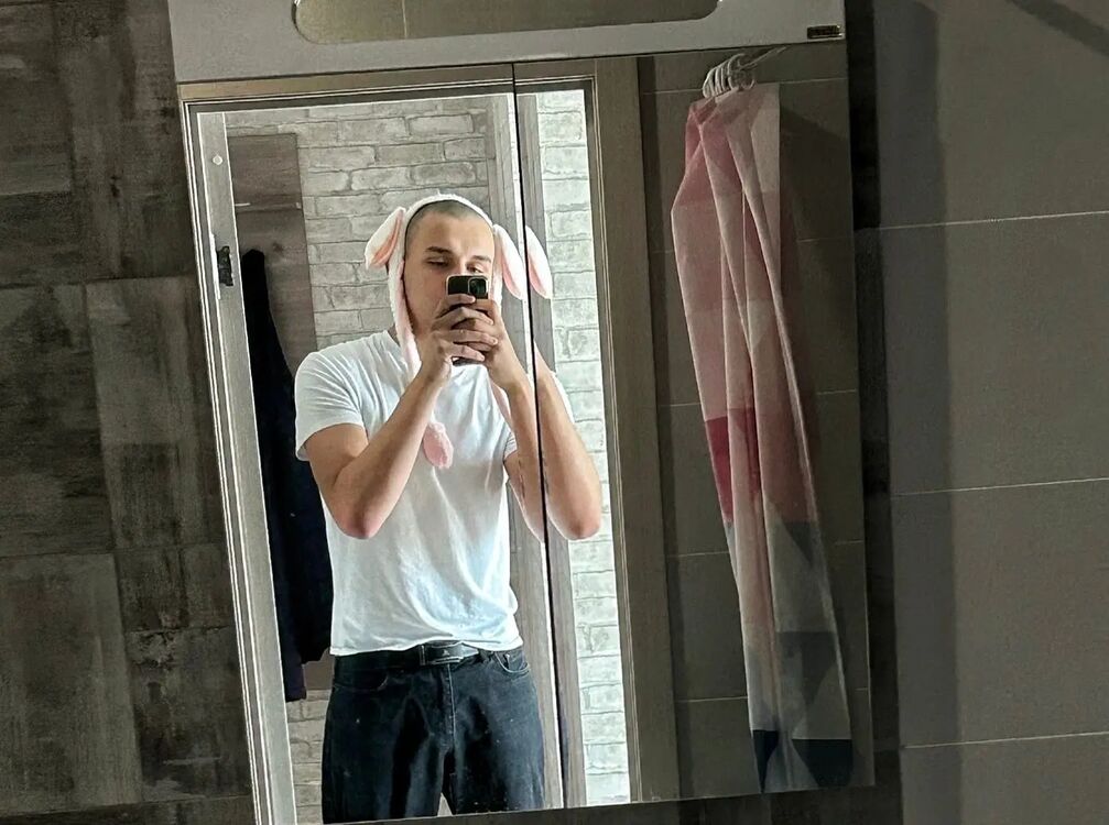  ,   Di, 20 ,  