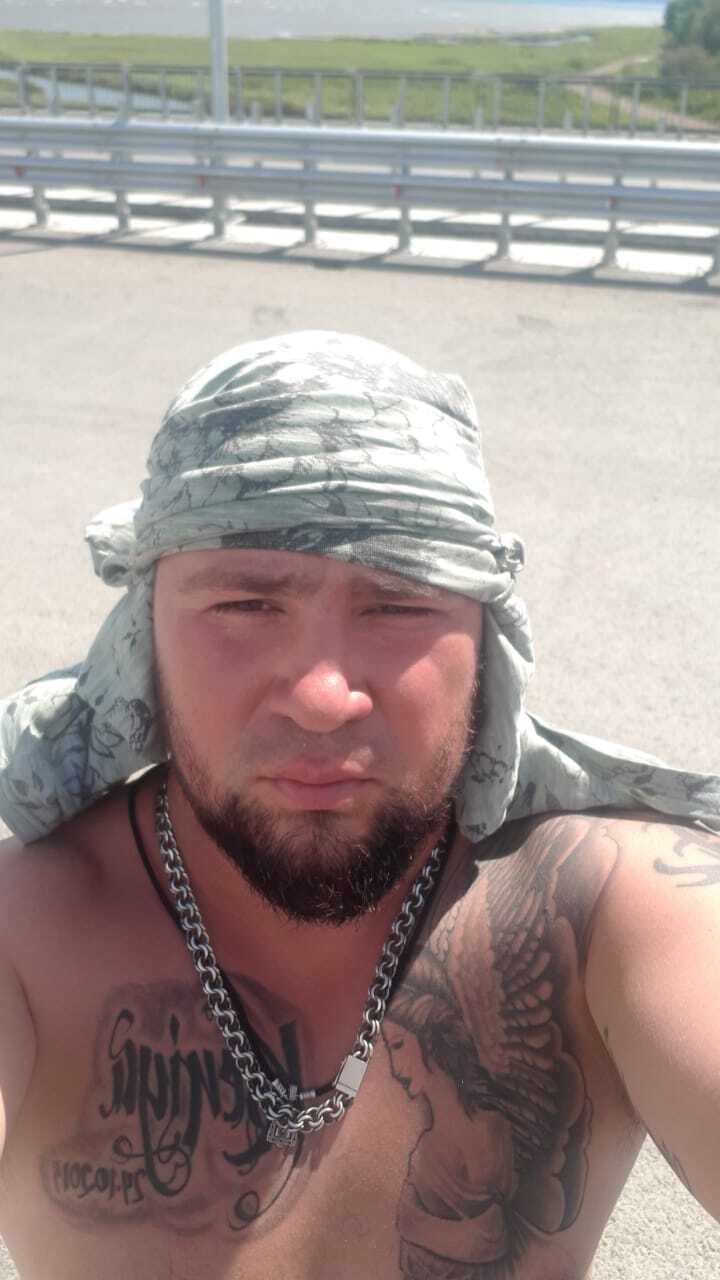  --,   , 33 ,  