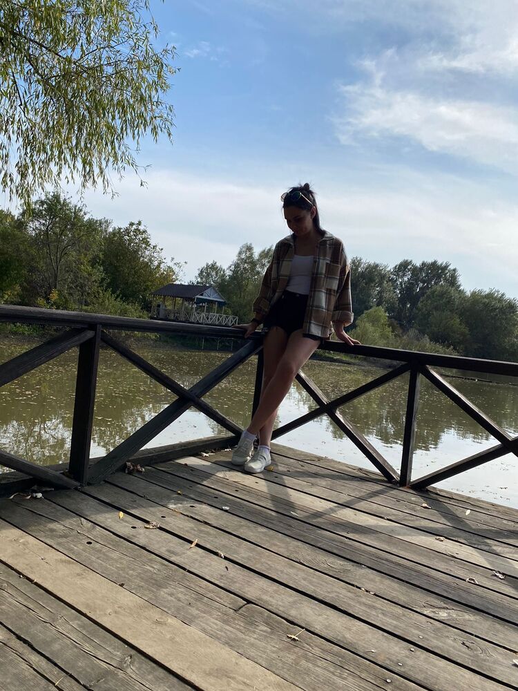  ,   Kate, 33 ,   ,   