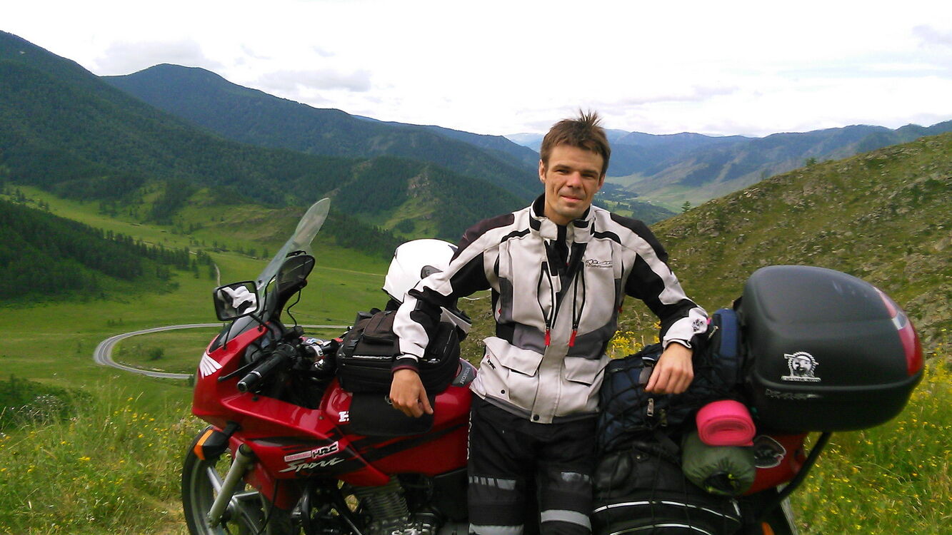  ,   Roman, 37 ,  