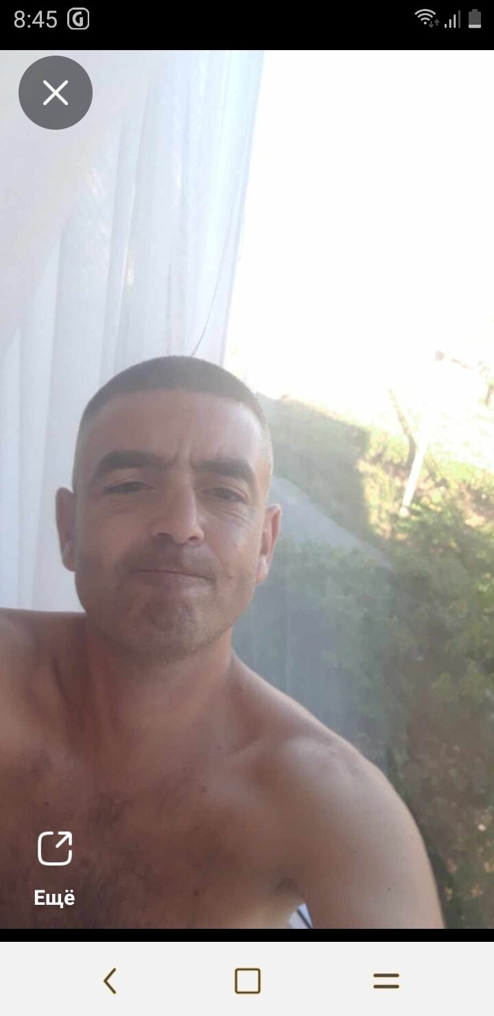  45859060  Anton, 36 ,    