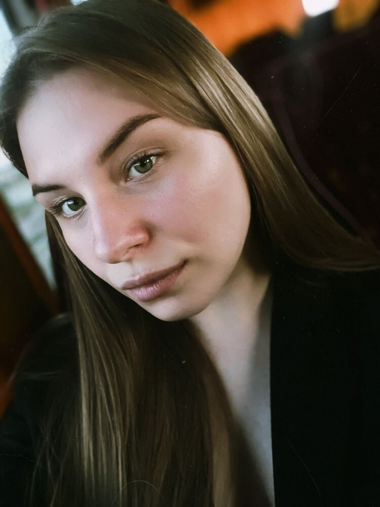  46196930  Aleksandra, 25 ,    