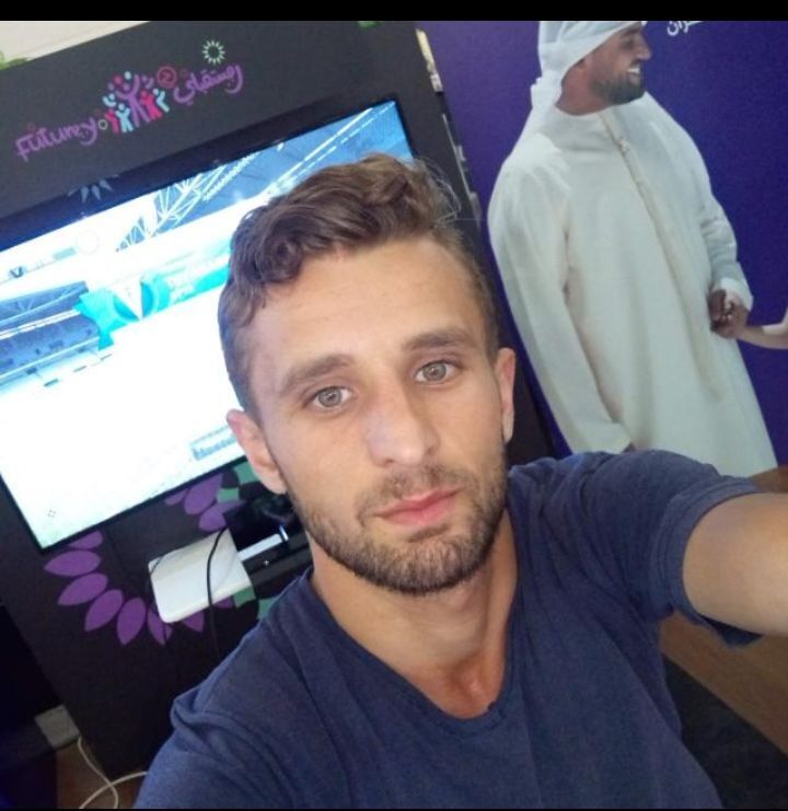  54207160  Mohammad, 35 ,    