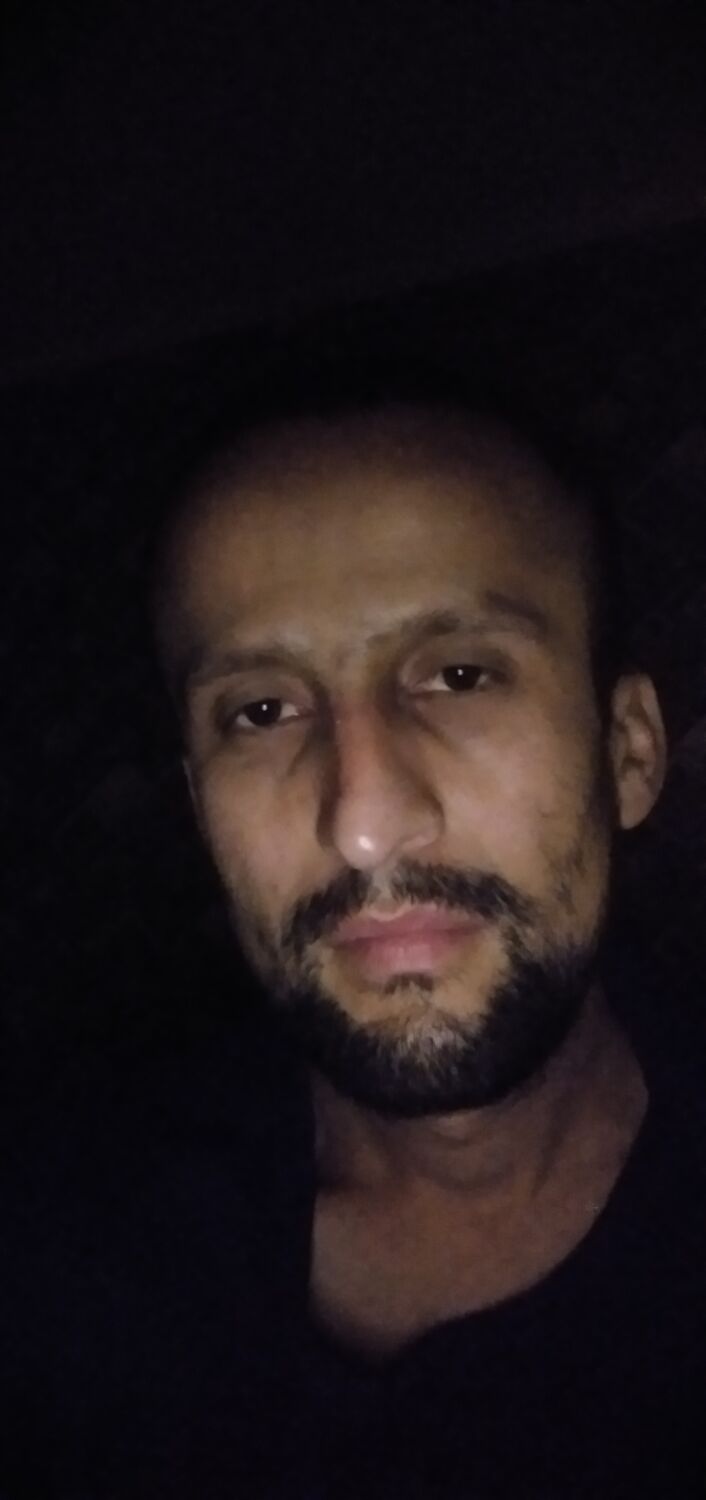  45975180  Fayoz, 33 ,    