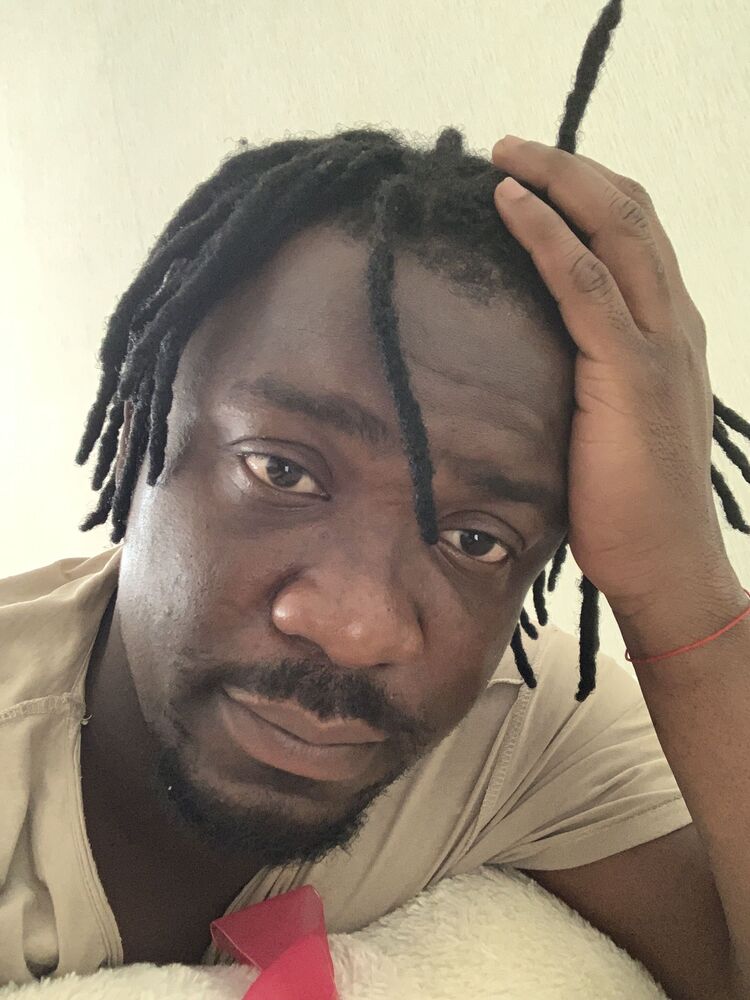  ,   Roland, 37 ,   ,   