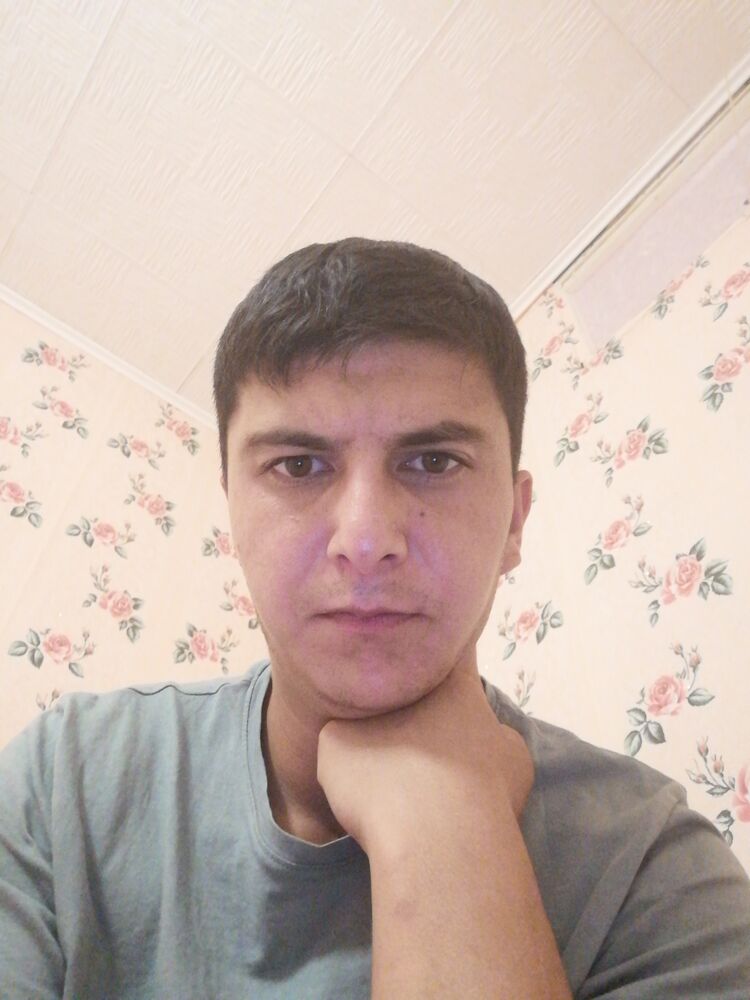  28384890  Farid, 32 ,    -