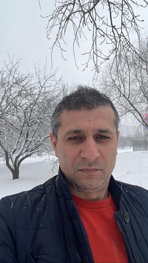  26115490  Erol, 46 ,    