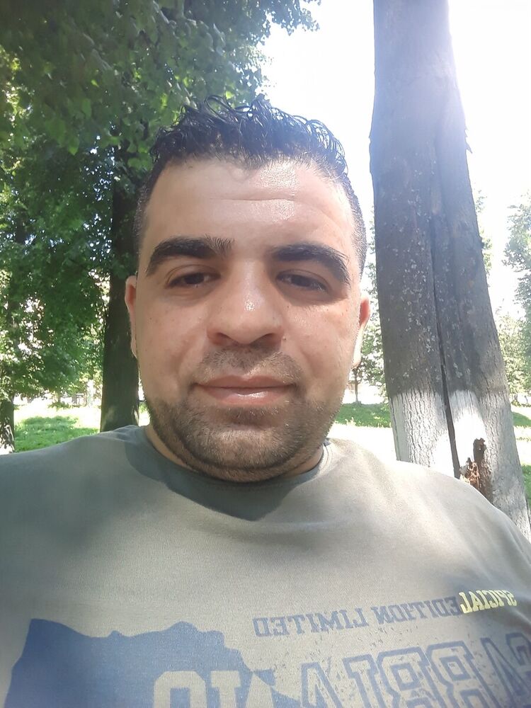  20406180  Ahmadalvili, 37 ,    