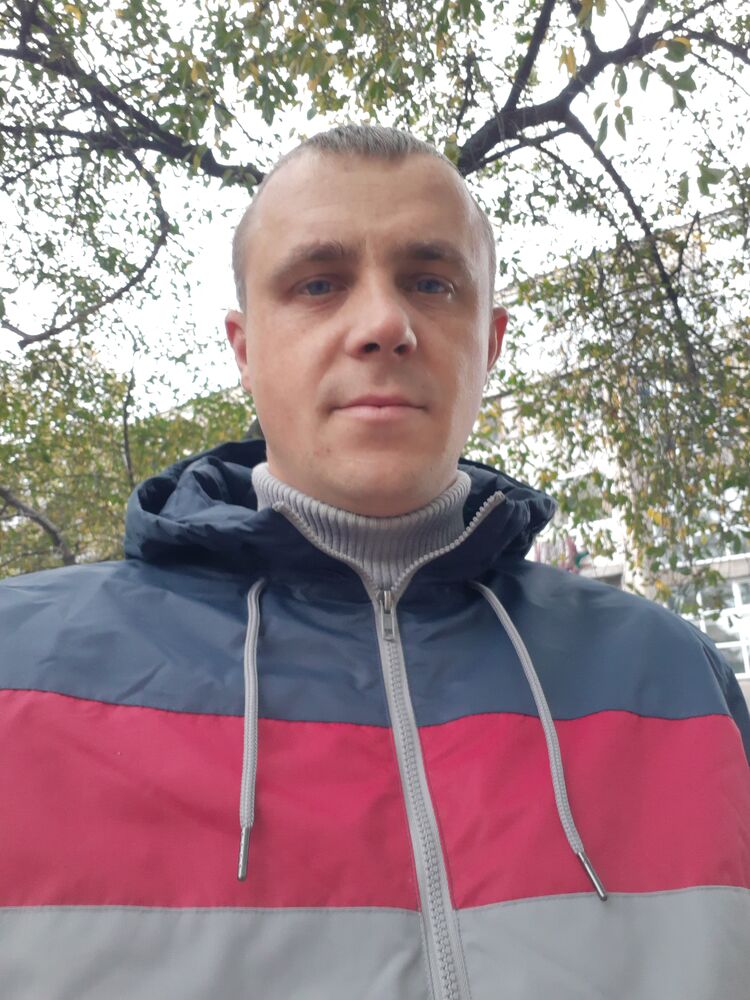  35357690  Maksym, 35 ,    