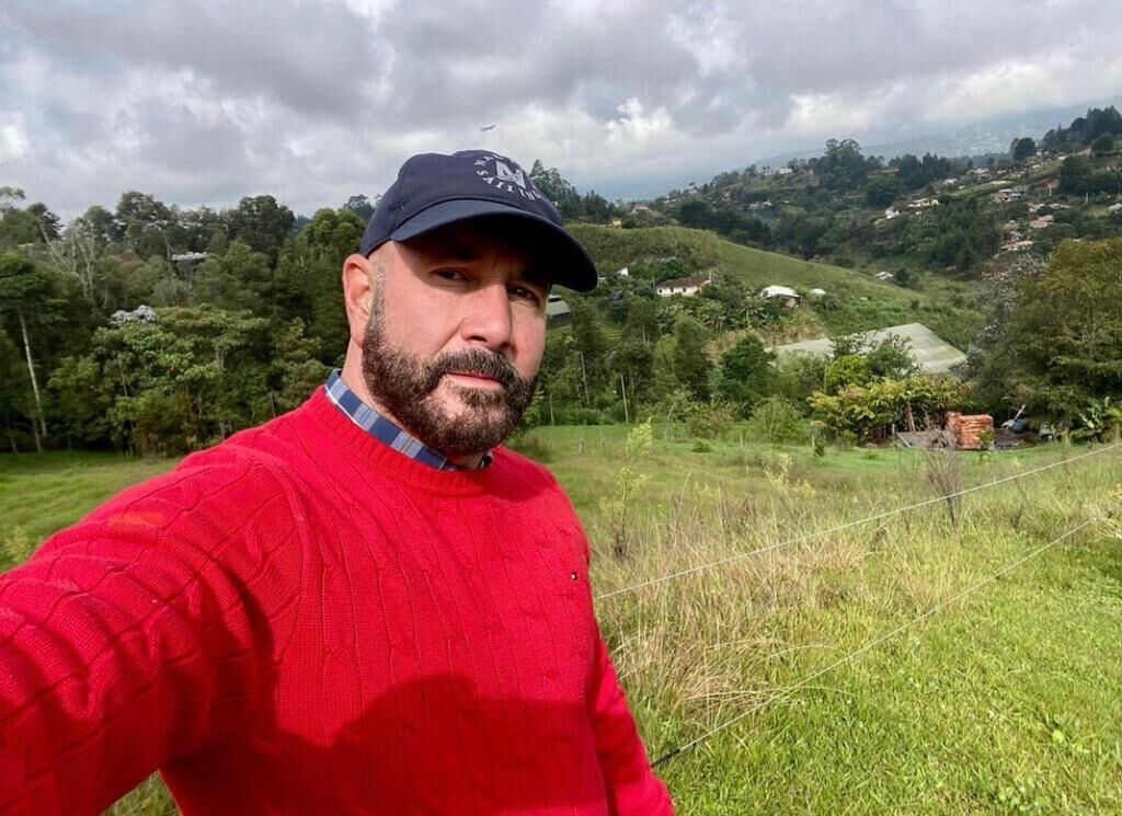  ,   Bocelli Luca, 56 ,     , c 