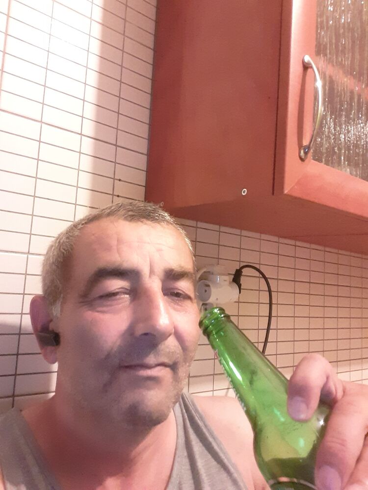  26818190  Tolik, 50 ,    