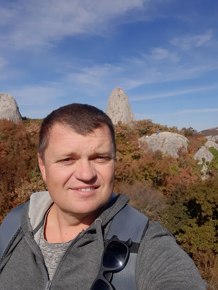  43784790  Sergey, 44 ,    