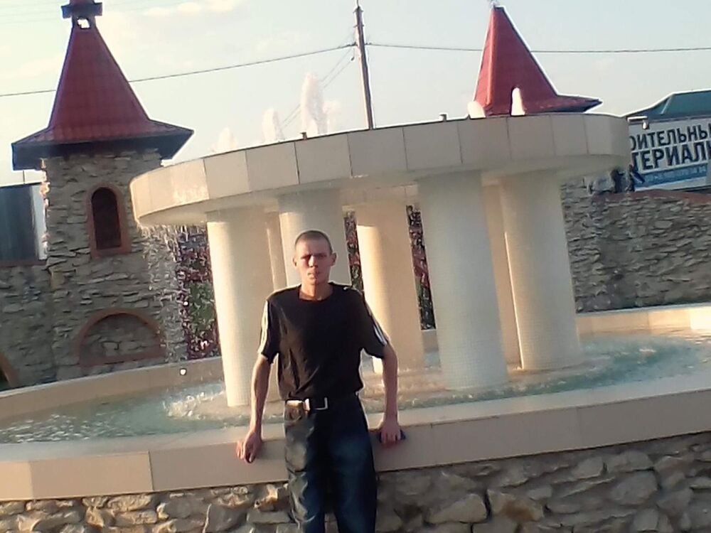  ,   Anton, 38 ,   