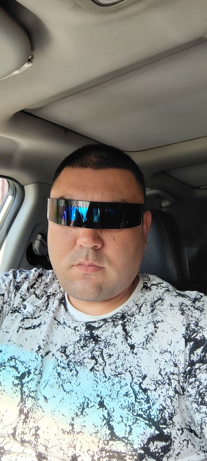  42619160  Mister, 38 ,    